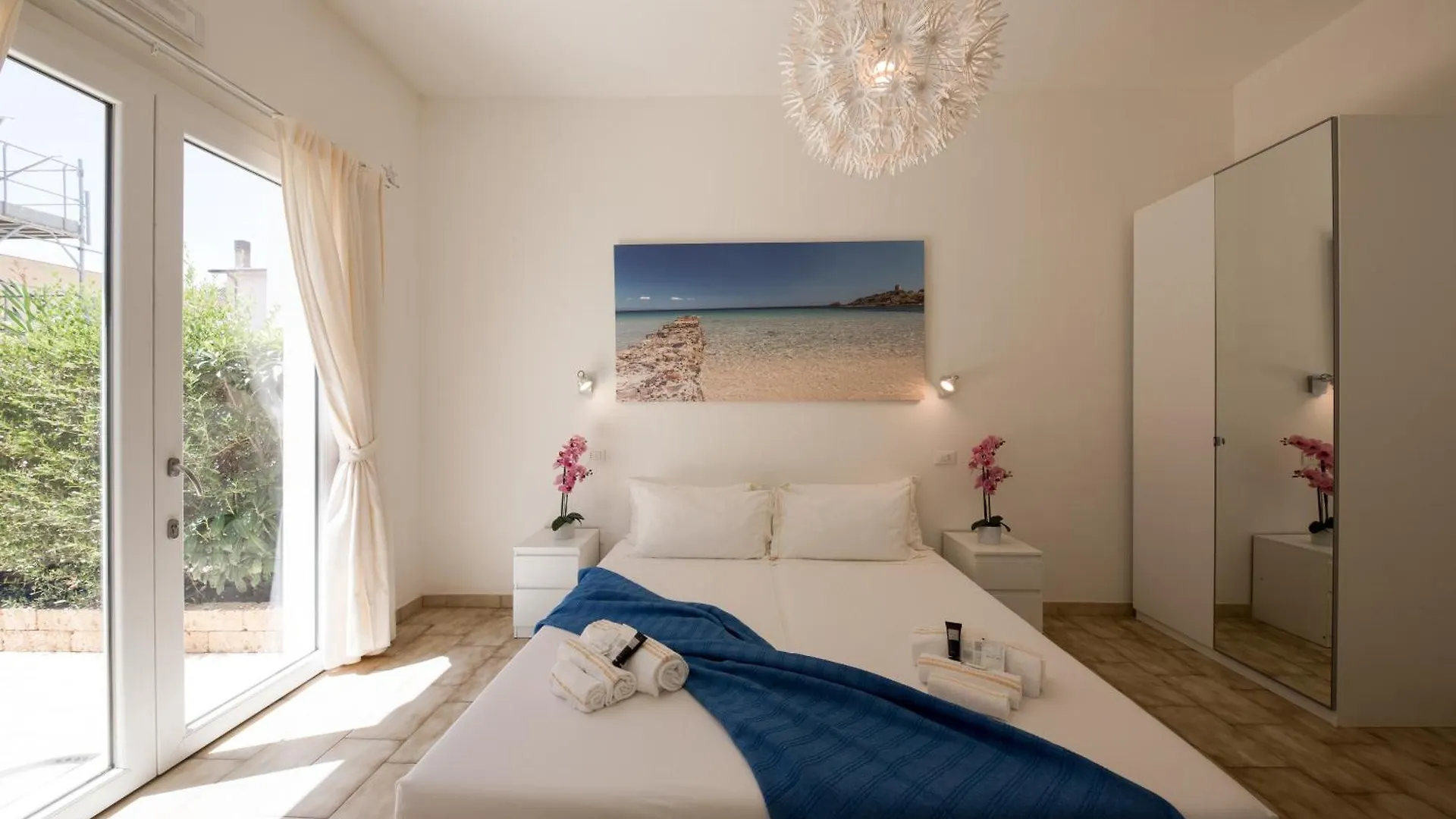 Affittacamere Hotel Coru e Mari Pula Italia